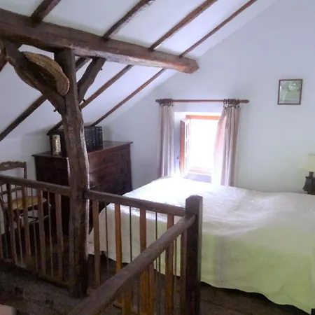 La Jonquiere بيت للعطل Hierges